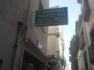 Neptuno Hostal Lloret de Mar Esterno foto