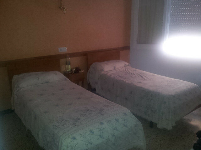 Neptuno Hostal Lloret de Mar Esterno foto
